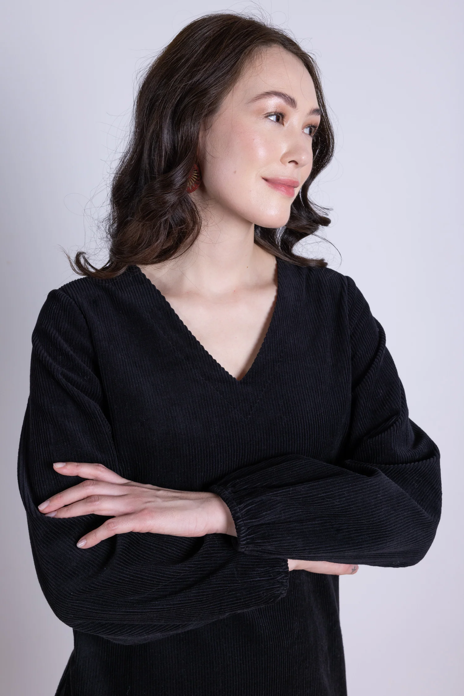 AW25 Gathered Cuff Tunic Dress - Black - Image 3