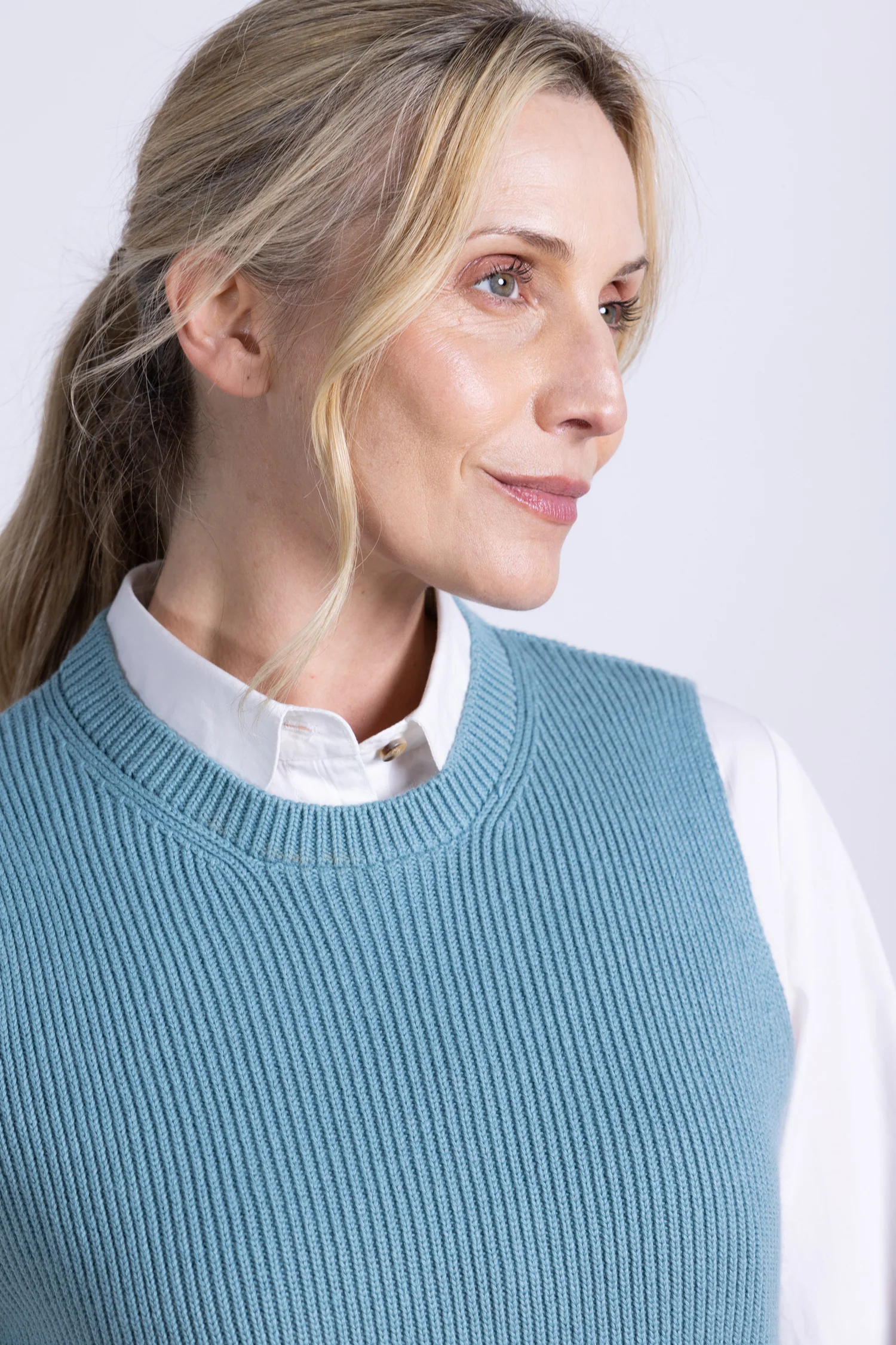 AW25 Knitted Vest - Arctic - Image 4