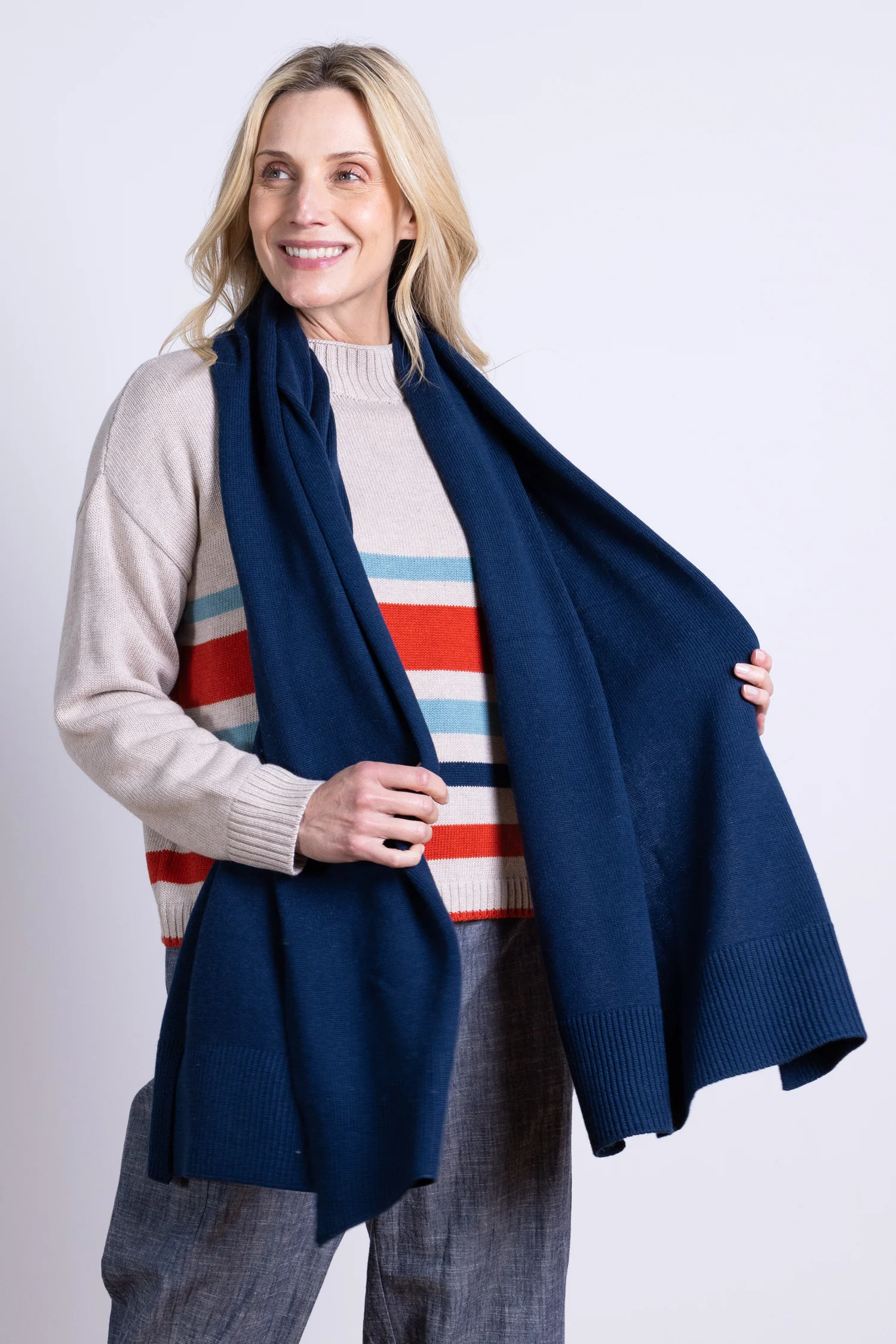 AW25 Plain Knitted Scarf - Thunder - Image 3