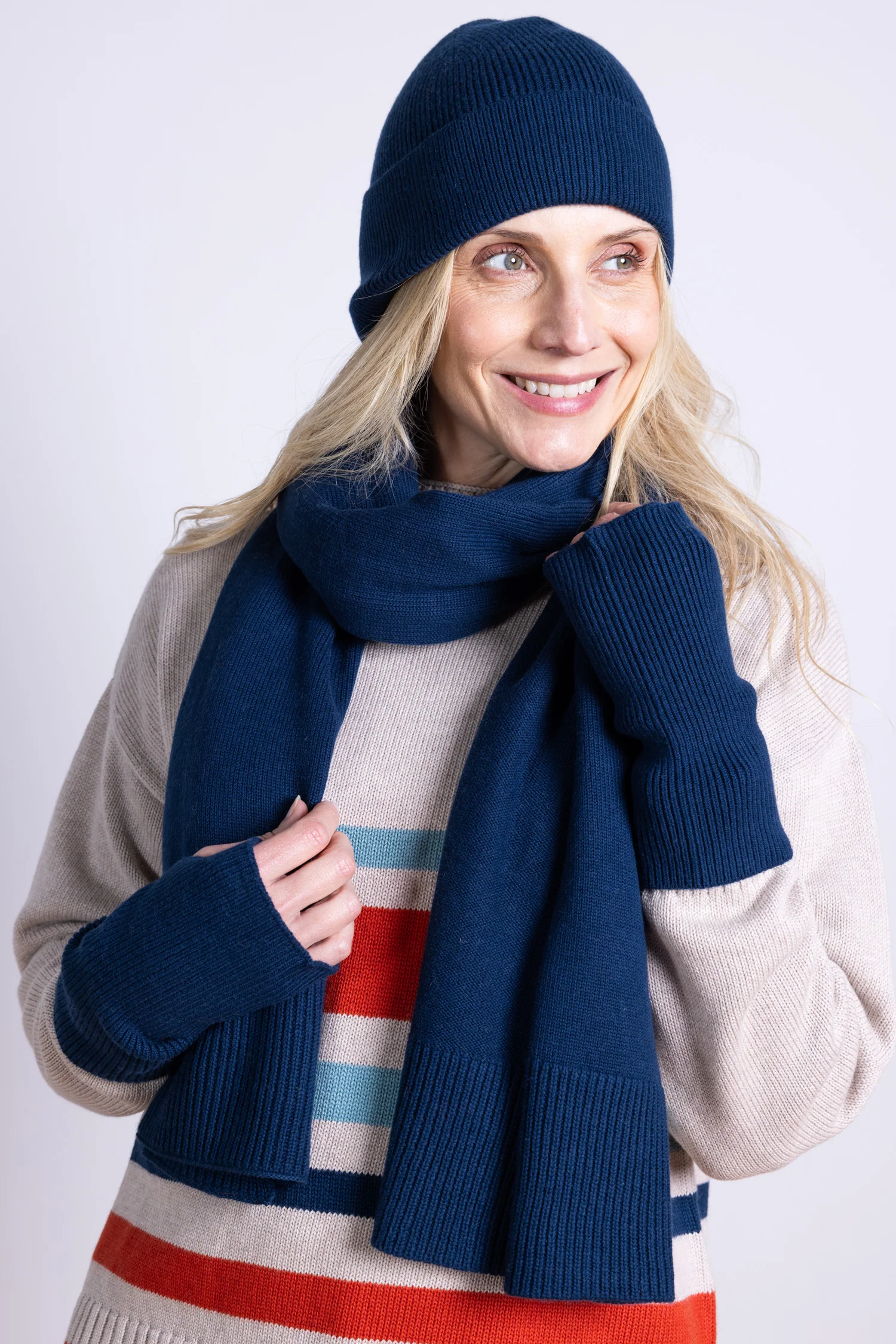 AW25 Plain Knitted Scarf - Thunder - Image 4