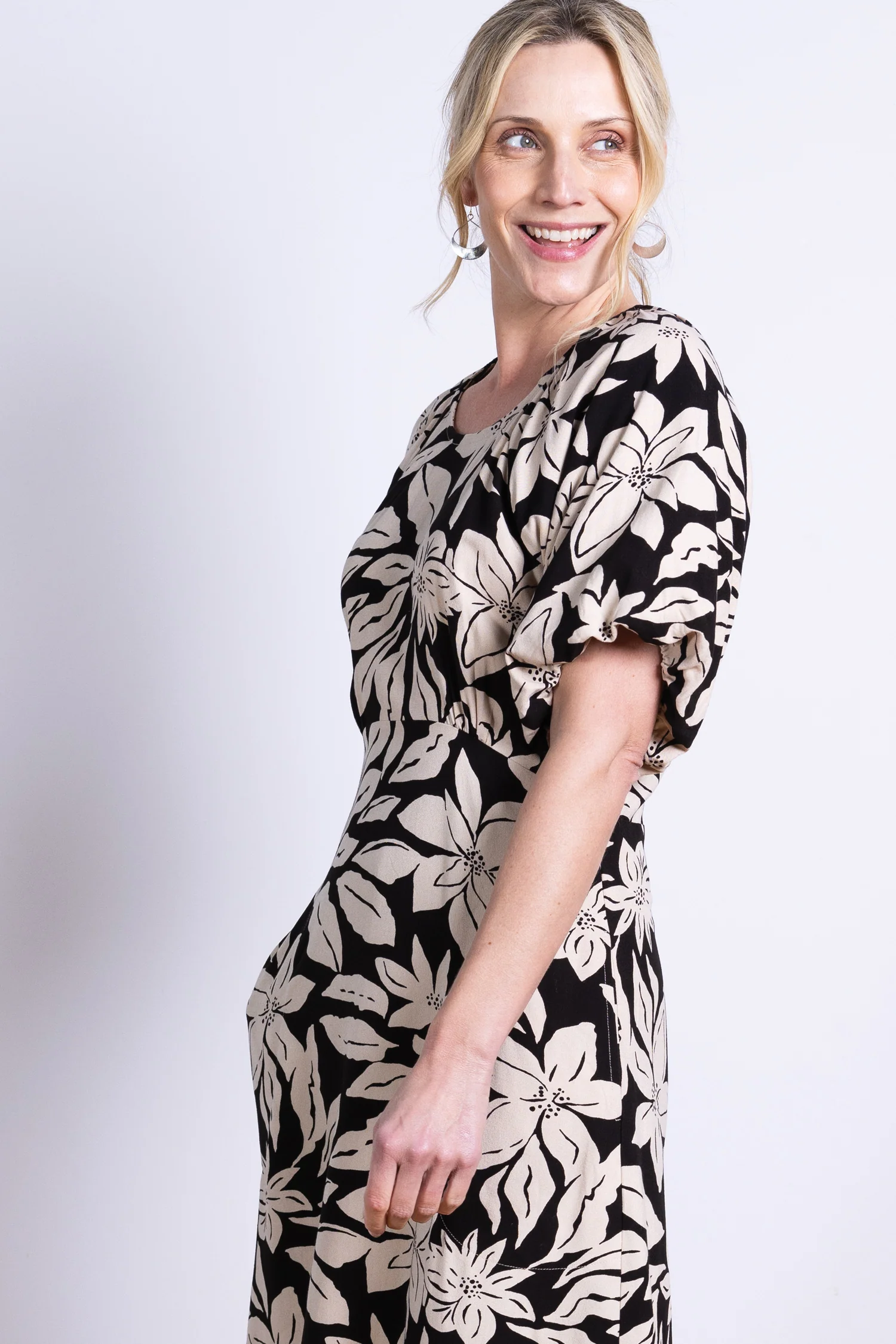 AW25 Puff Sleeve Dress - Black - Image 2