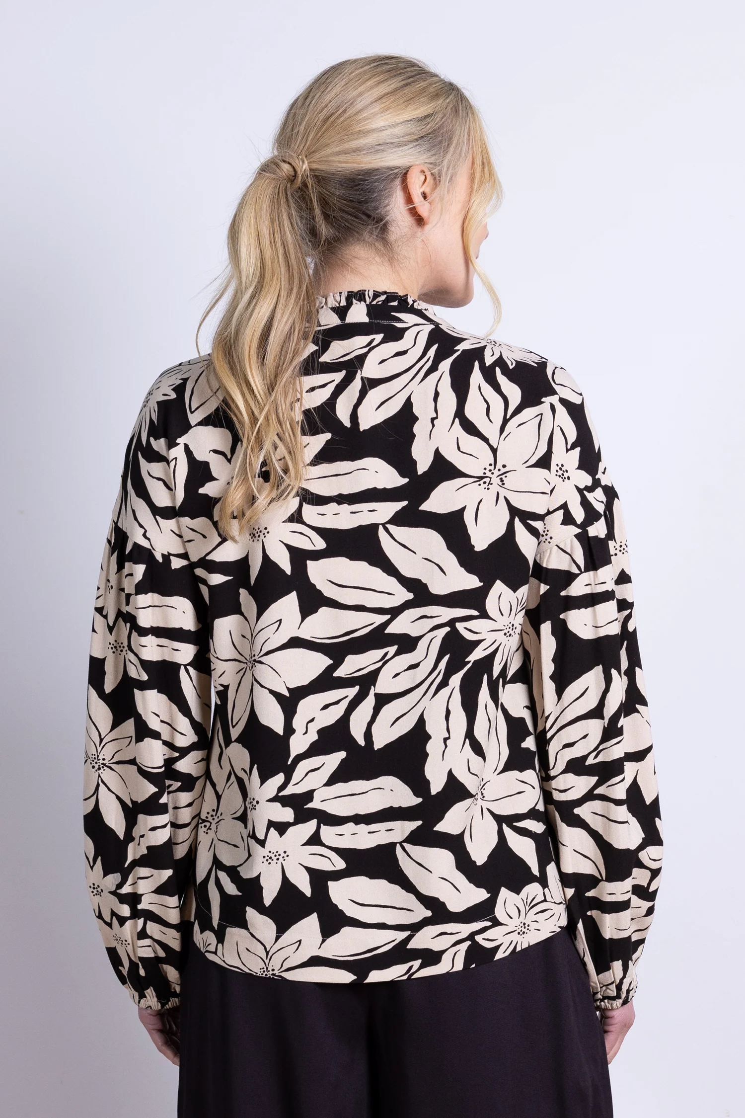 AW25 Smock Top - Black - Image 3
