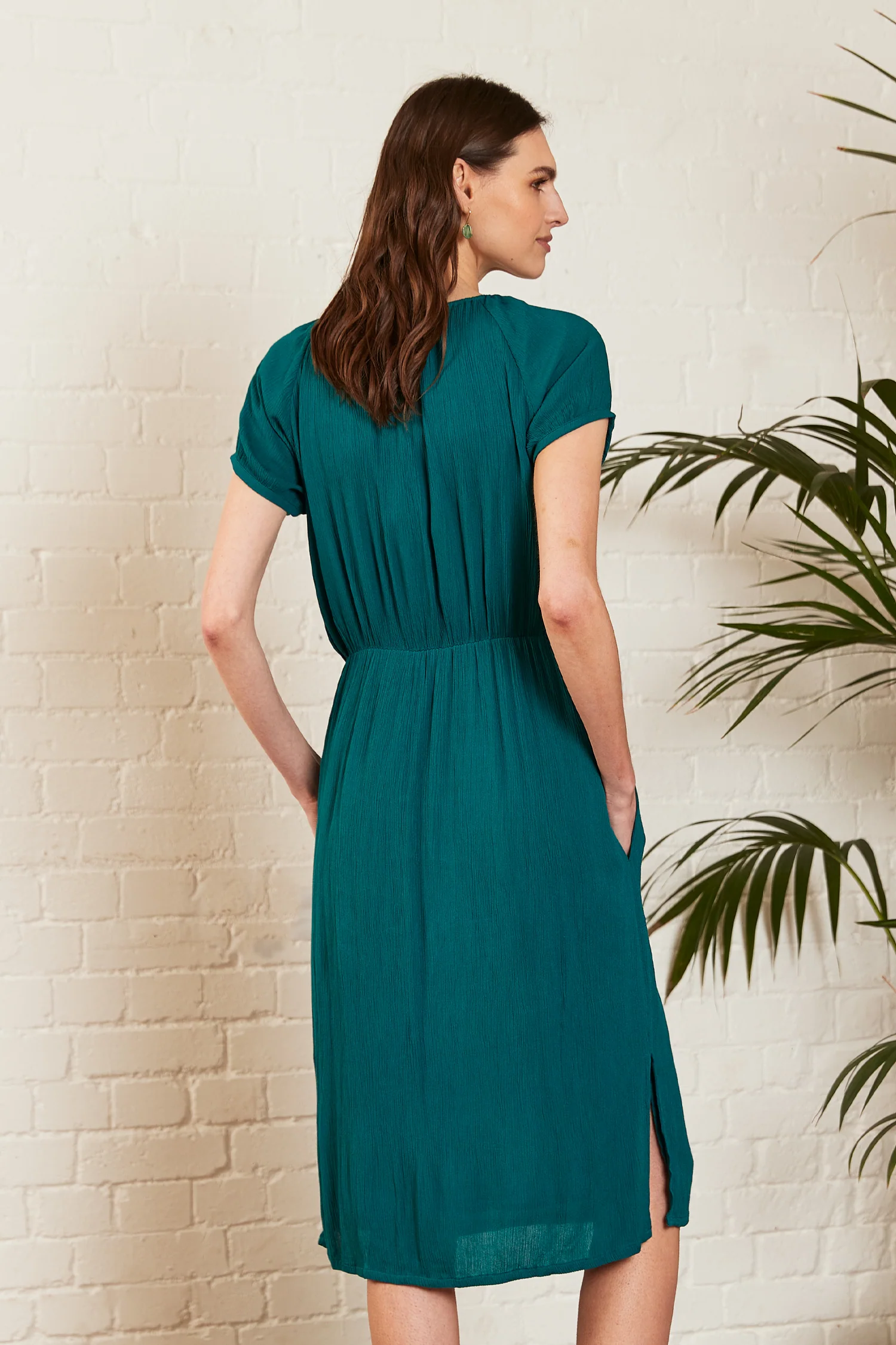 Crinkle Viscose Cut Out Detail Dress - Image 10