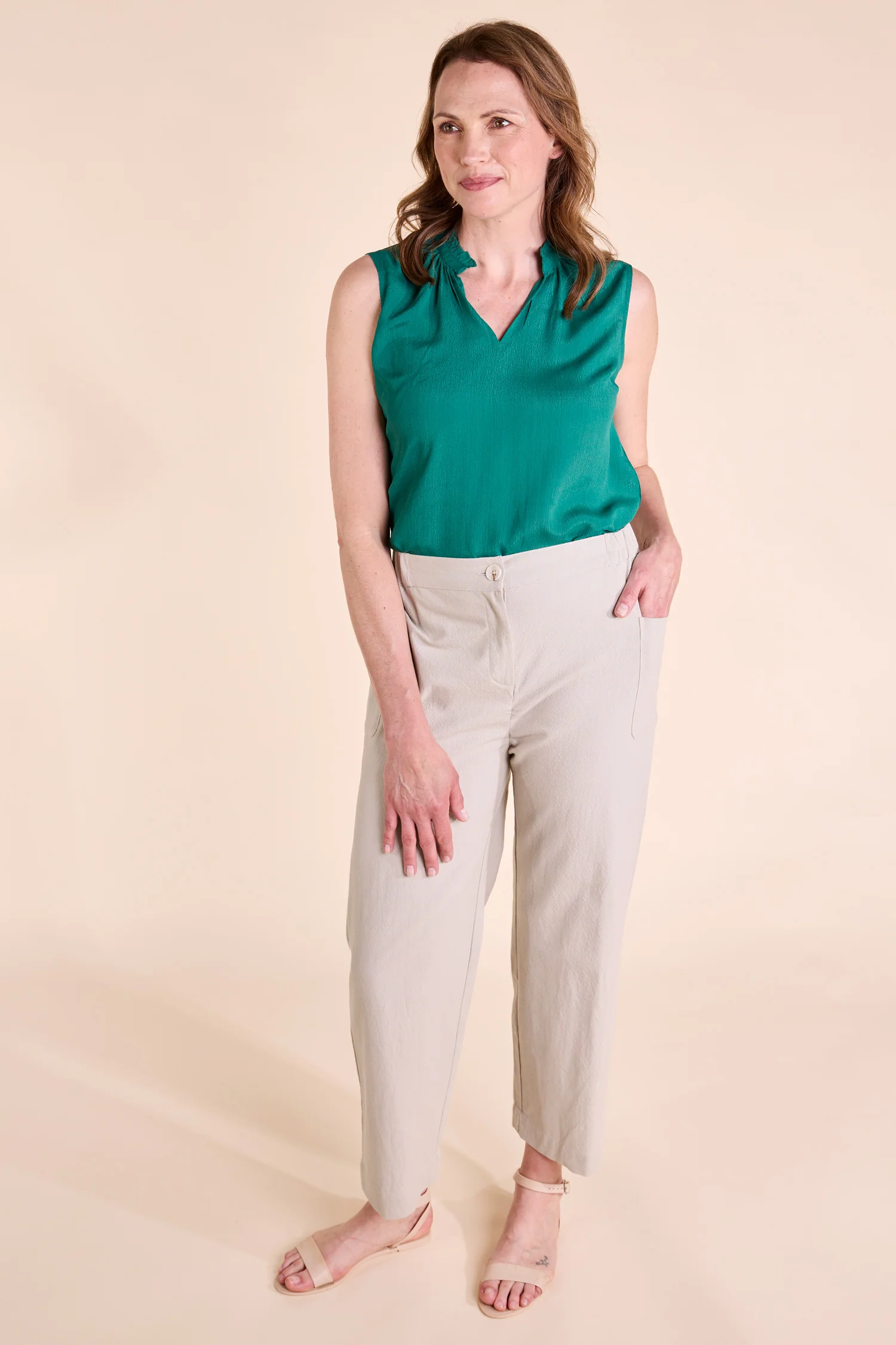 SS25 Cropped Trousers - Ecru - Image 2