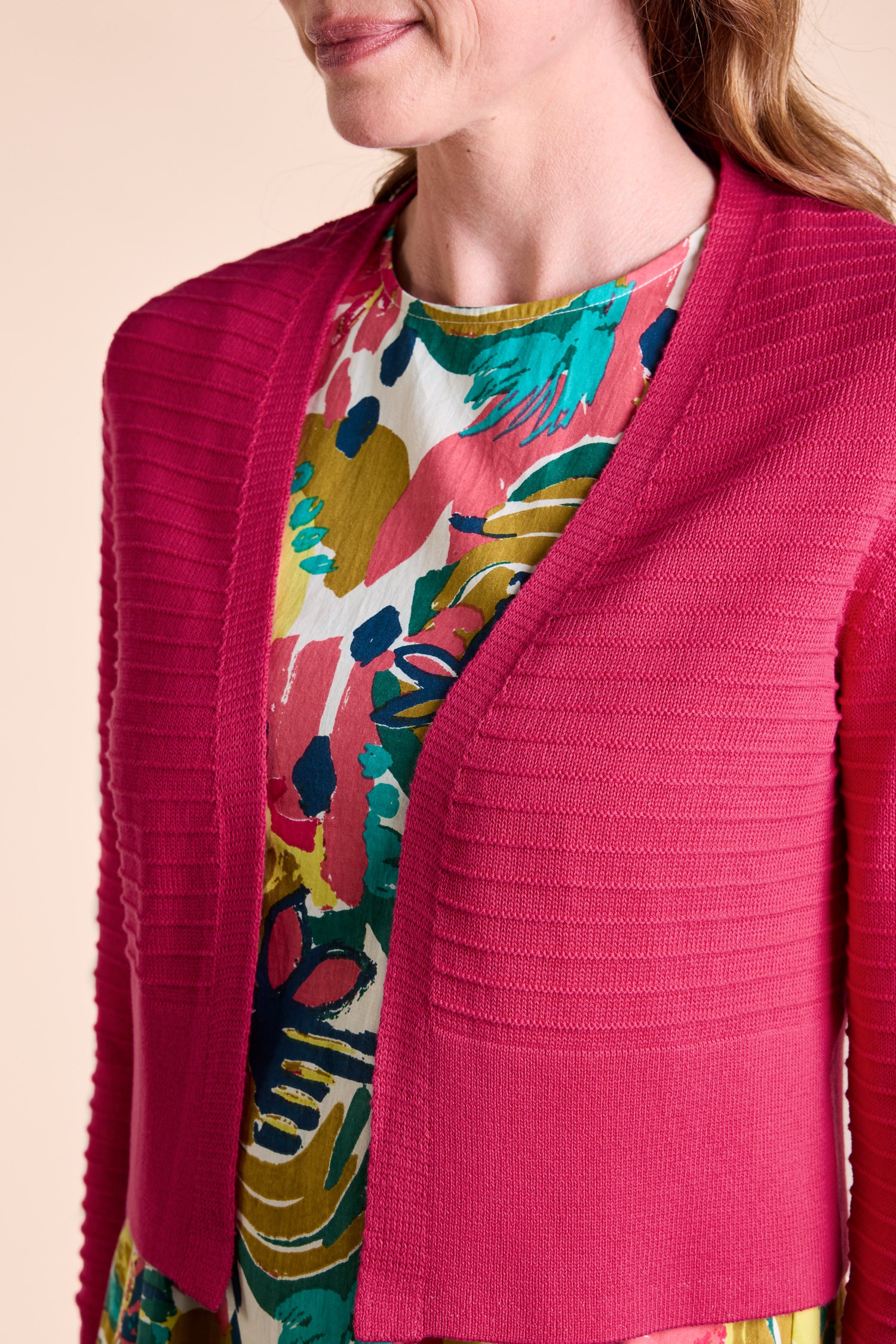SS25 GOTS Organic Cotton Cropped Cardi - Lipstick - Image 3