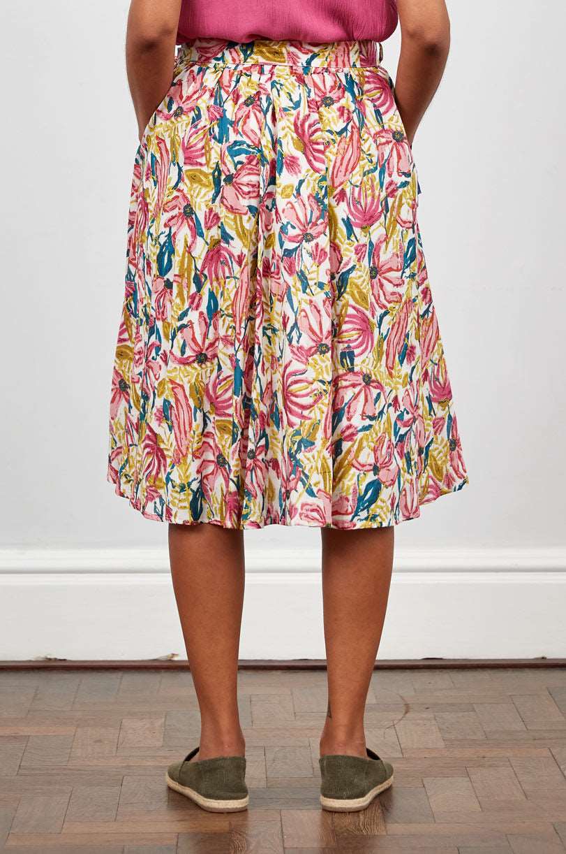HG8041 Swing Skirt - Image 3