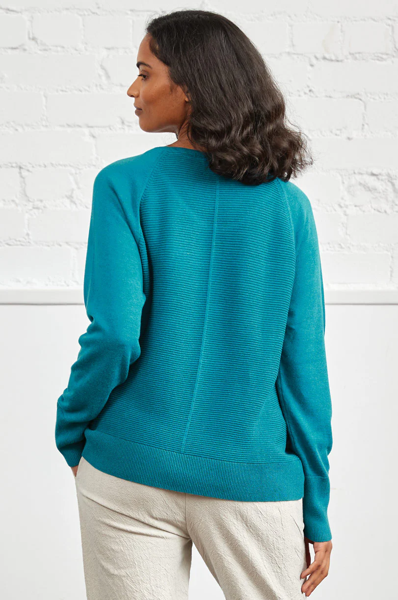 KT7051 Raised Stitch Jumper - Image 5