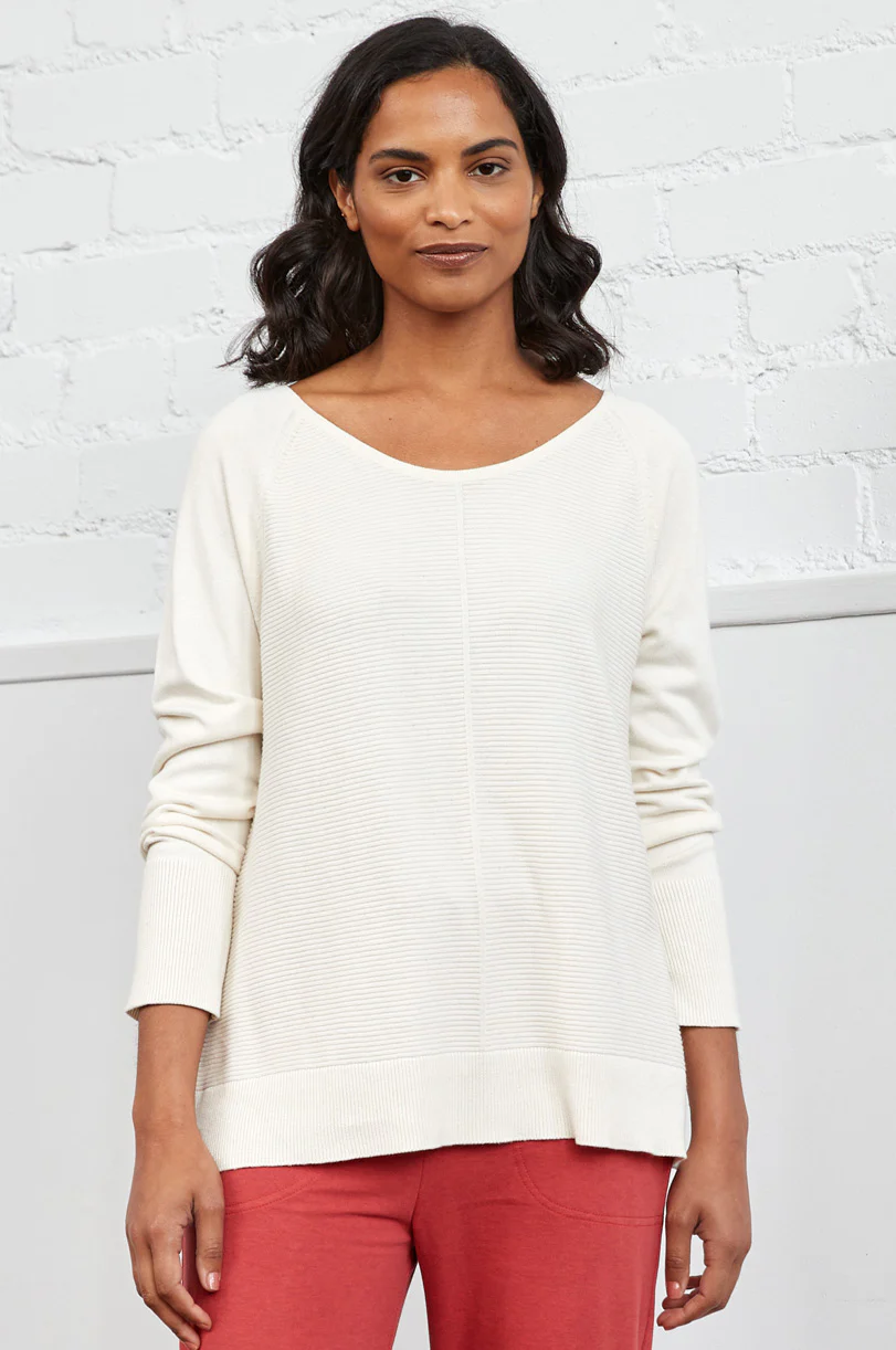 KT7051 Raised Stitch Jumper - Image 9