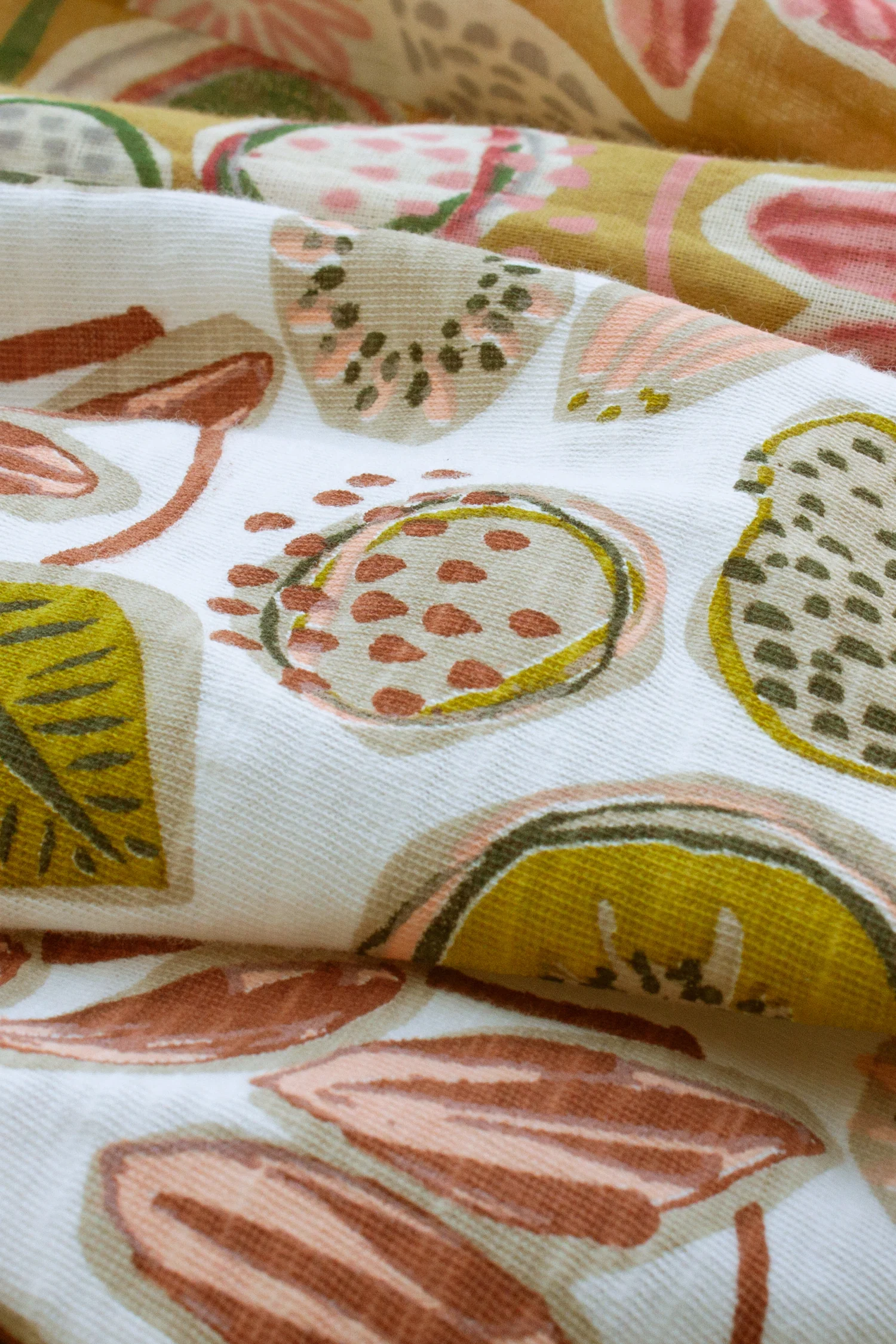 GOTS Organic Cotton Kiwi Print T-shirt - Image 4