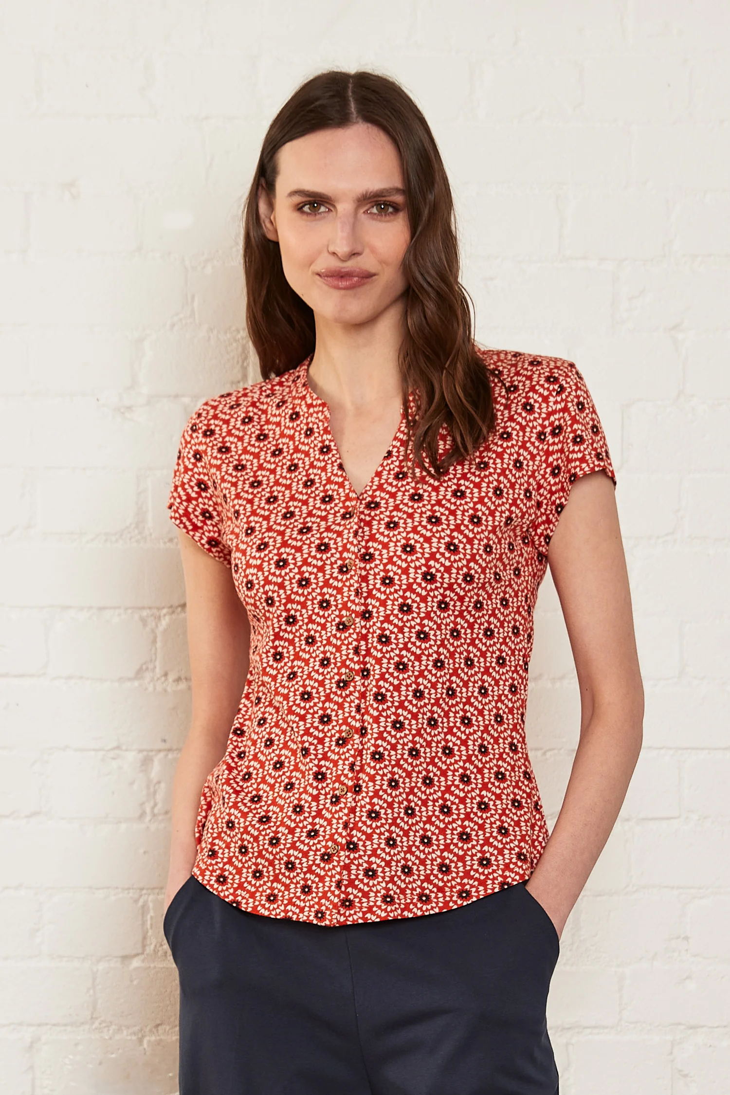 Petal Burst Organic Cotton Collared Top - Image 4