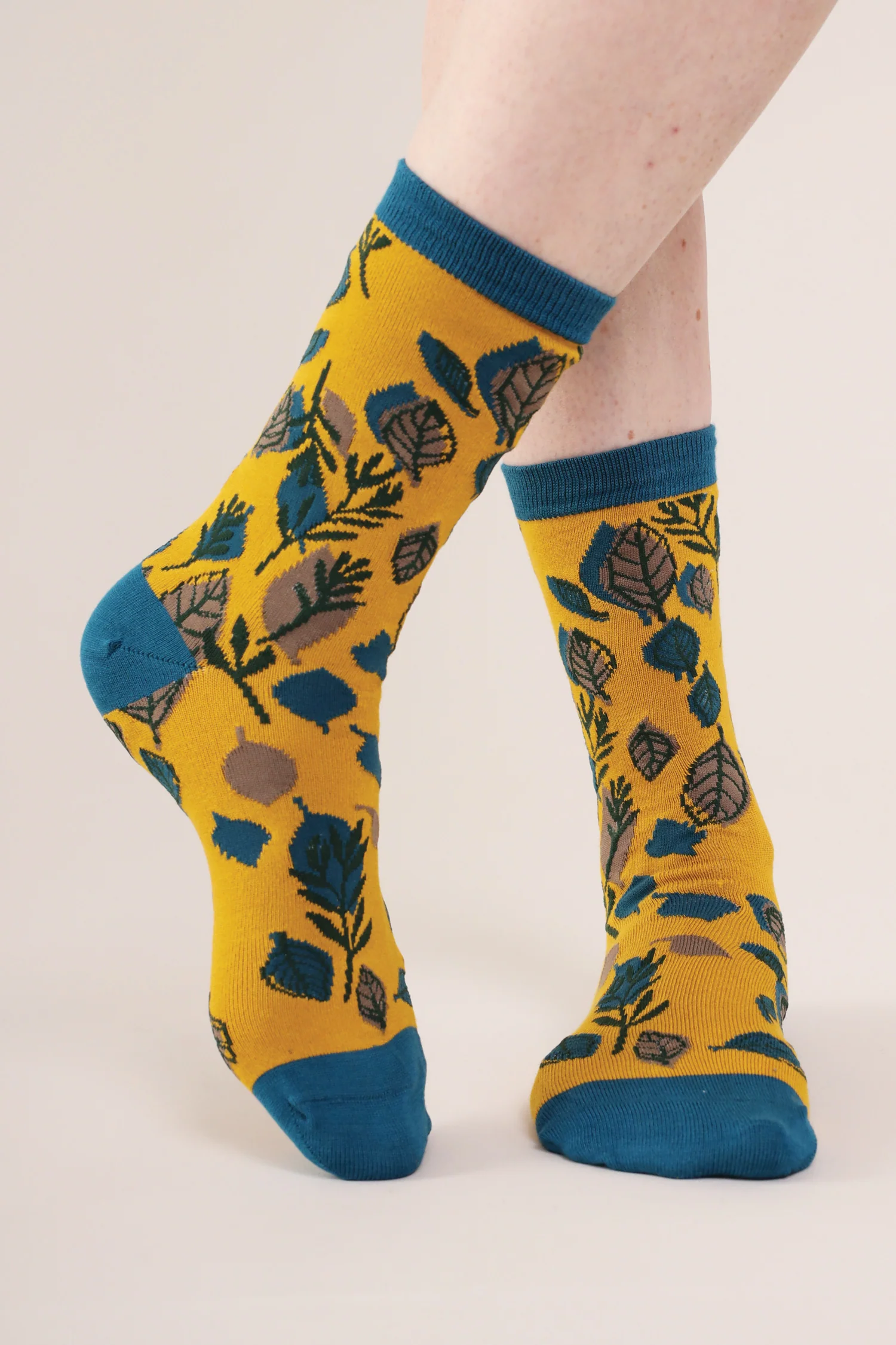 50's Leaf Socks - Image 2