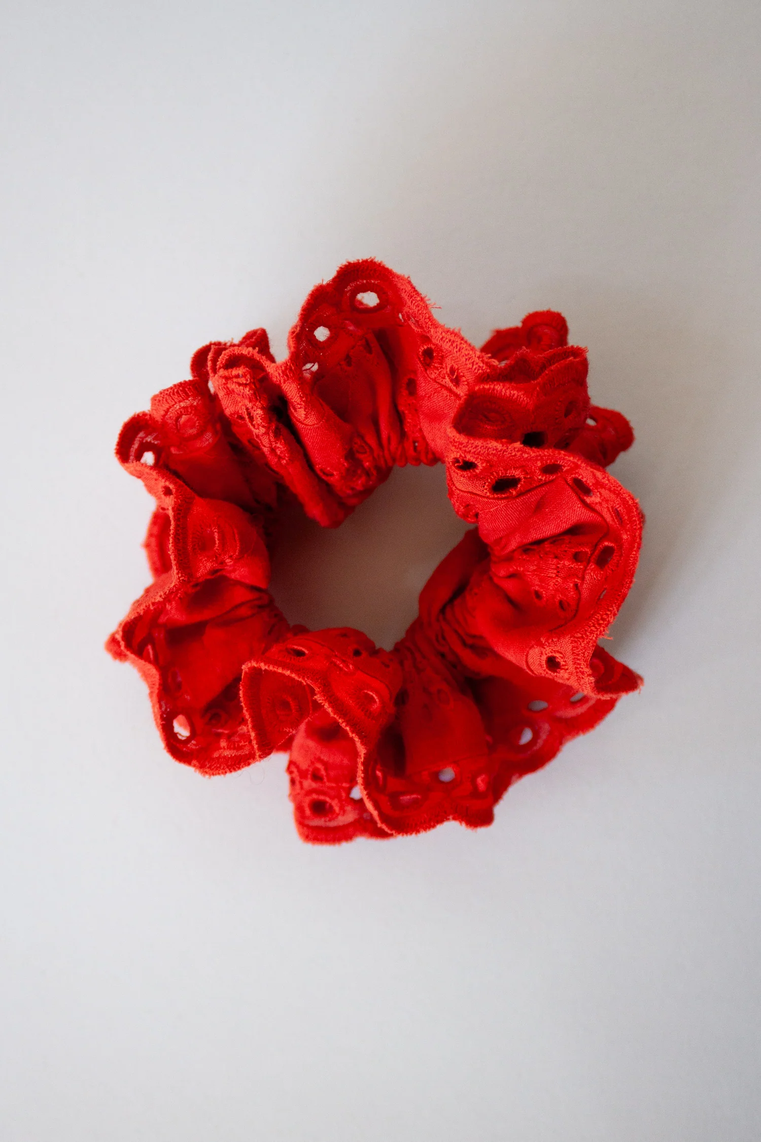 SS25 Mixed Scrunchies Pack of 2 - Red & White PK - Image 4