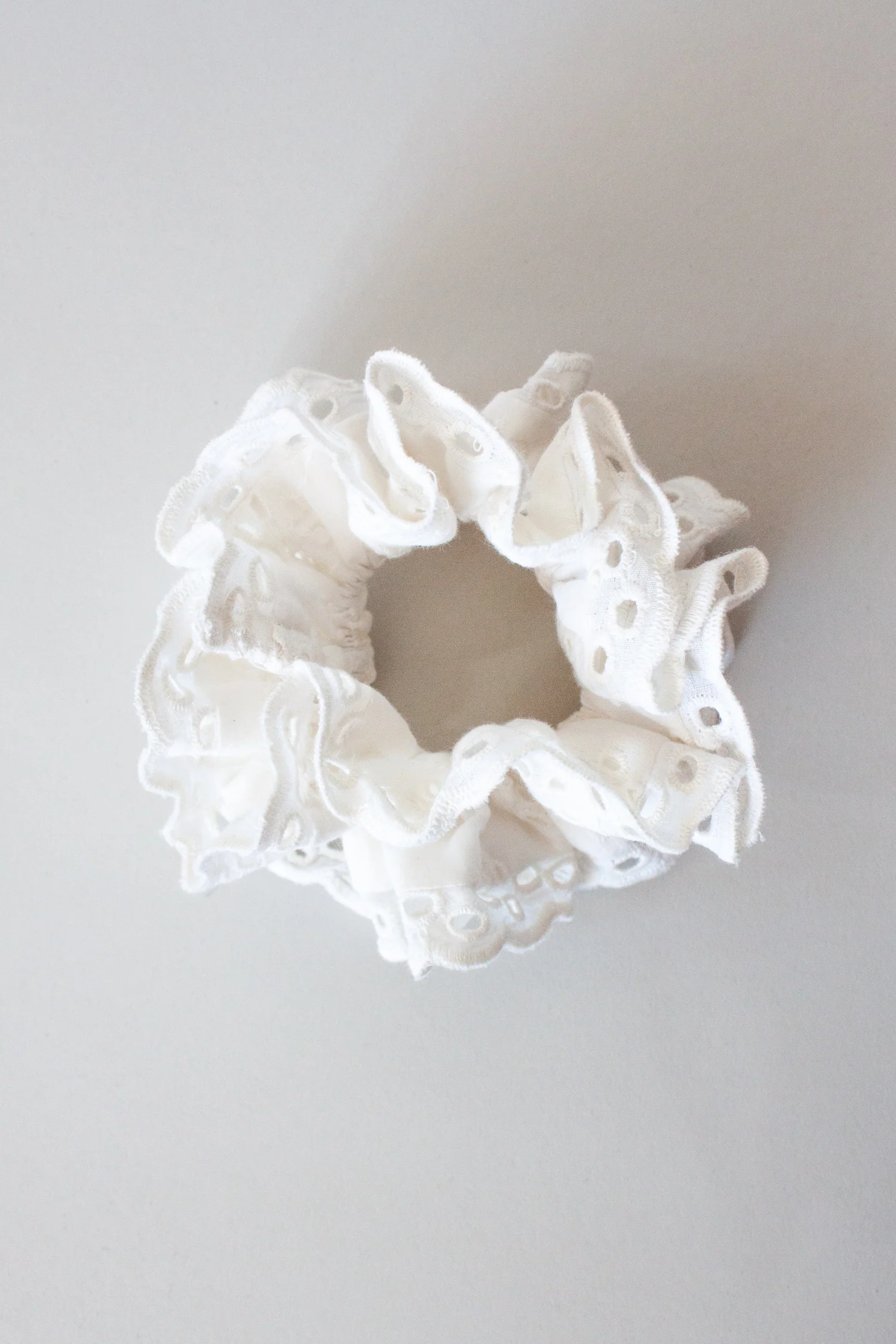 SS25 Mixed Scrunchies Pack of 2 - Red & White PK - Image 5