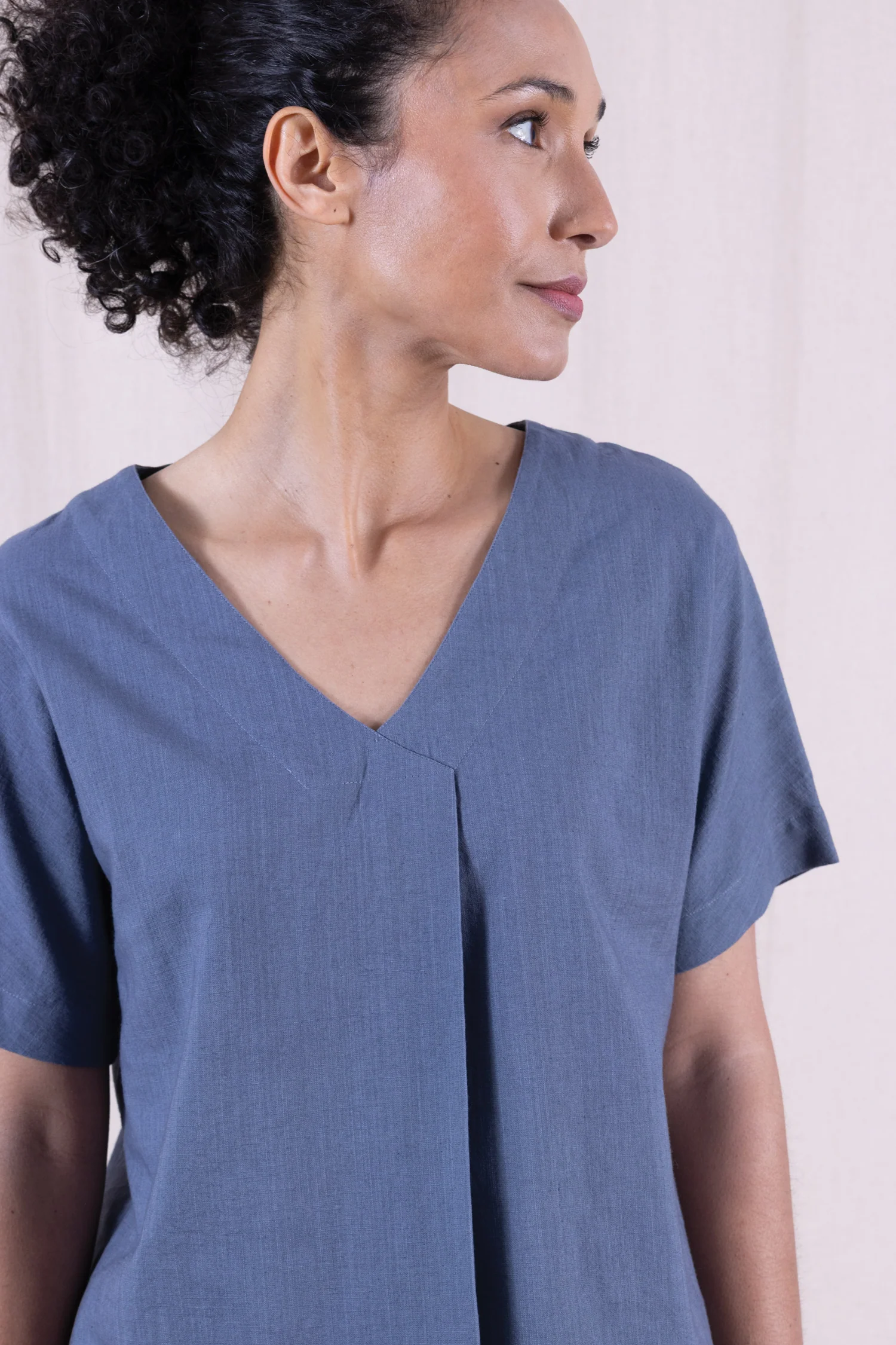 SS26 Cotton Pleat Front Top - Pepper - Image 2