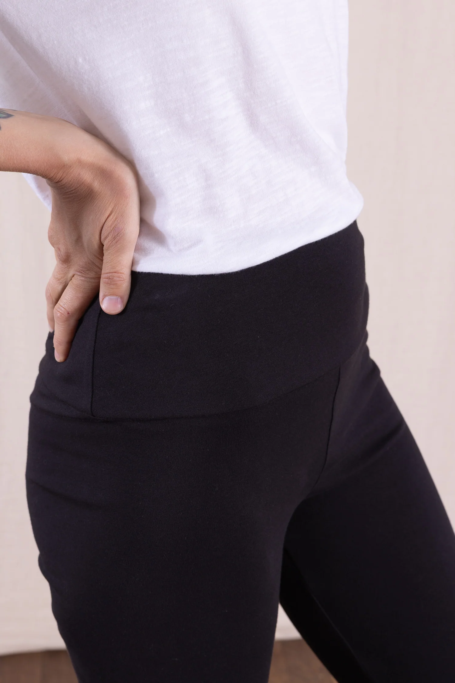 SS26 GOTS Organic Cotton Leggings - Black - Image 4