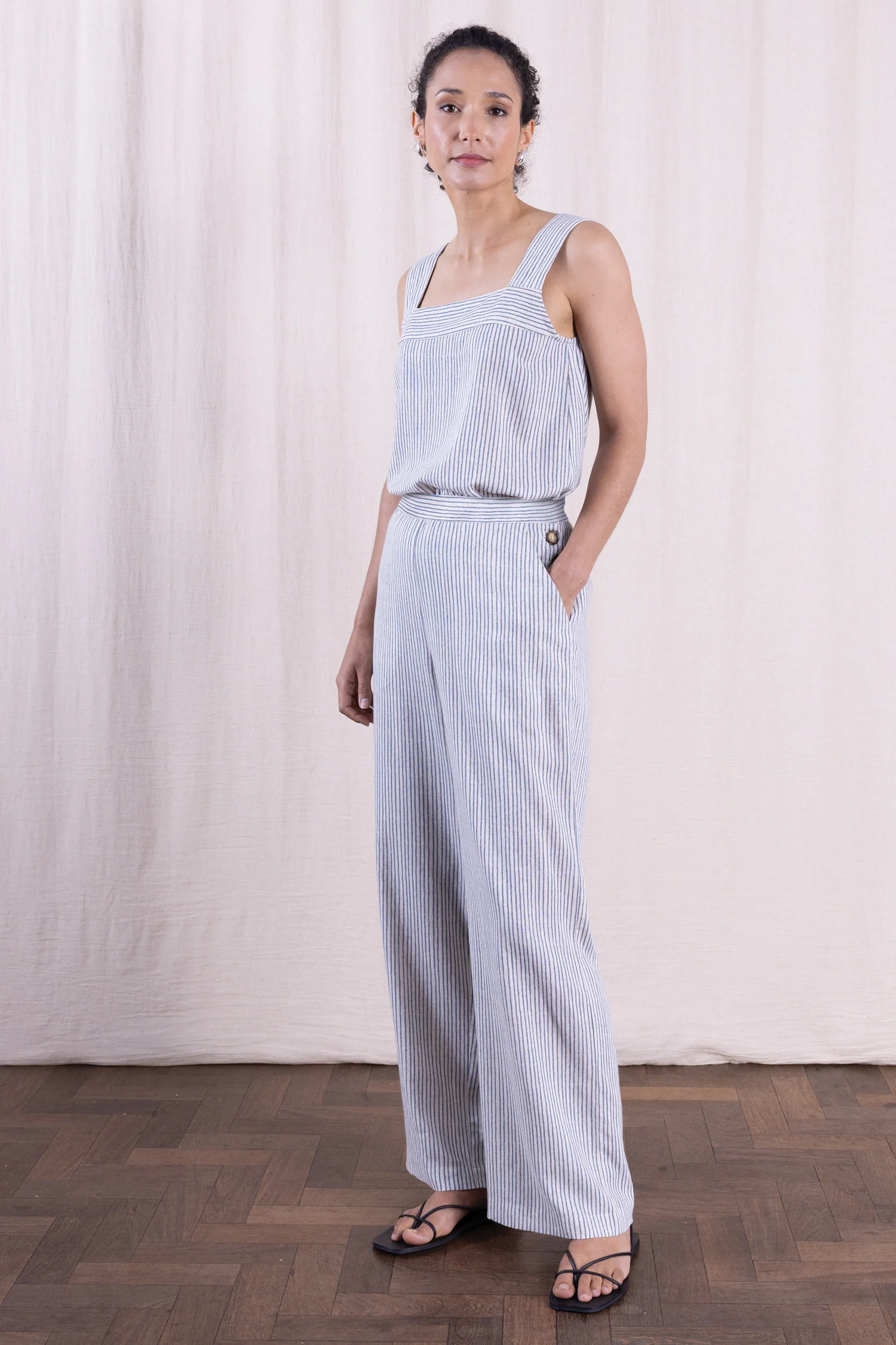 SS26 Linen Blend Button Wide Leg Trouser - Cornflower - Image 3