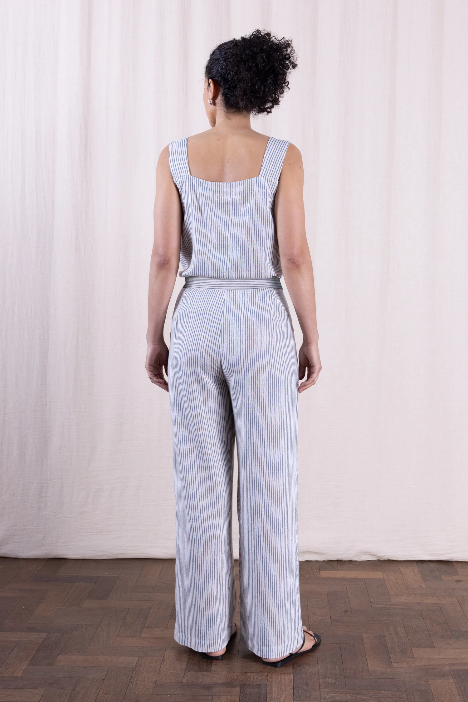 SS26 Linen Blend Button Wide Leg Trouser - Cornflower - Image 6