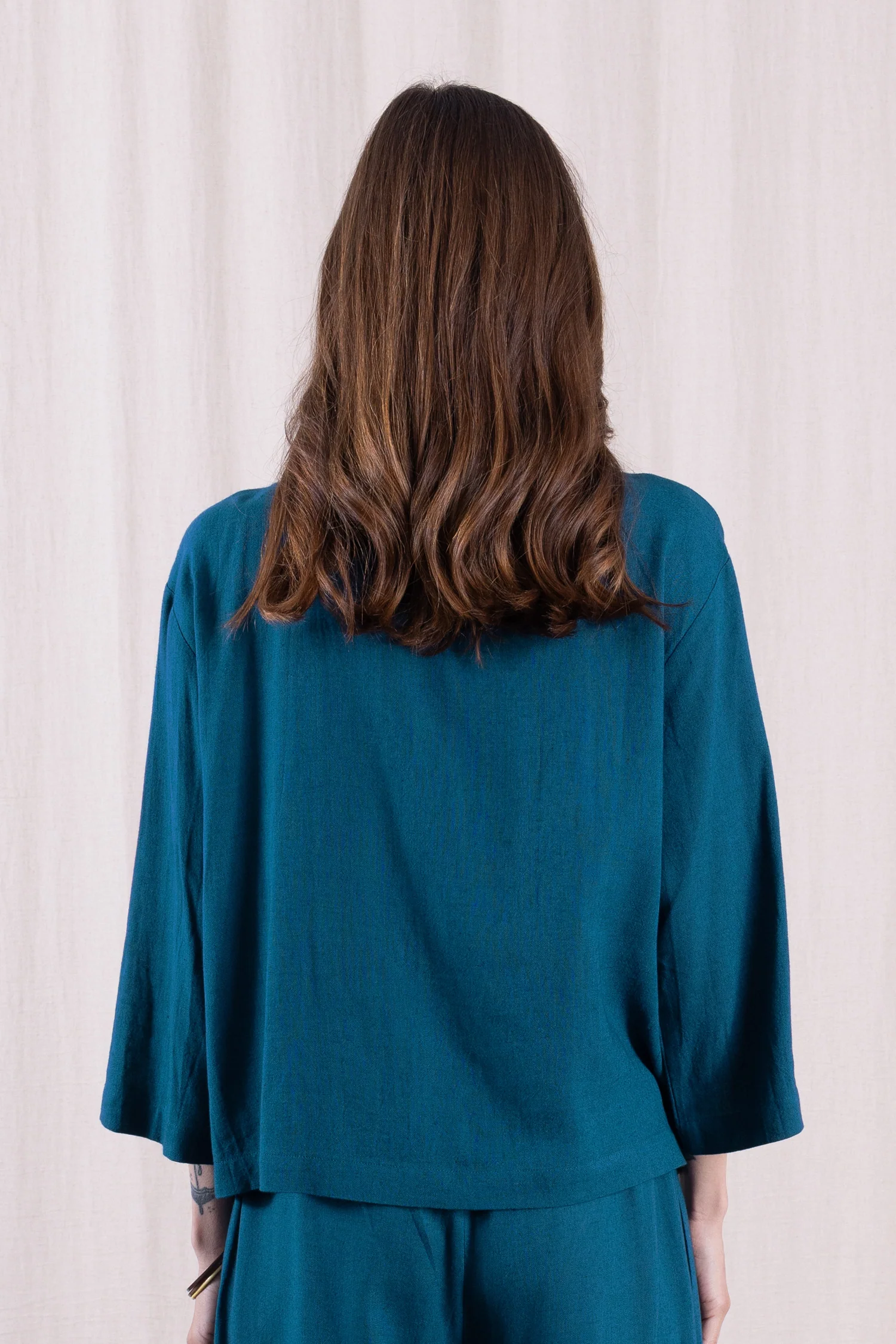 SS26 Linen Blend V Neck Shirt / Jacket - Neptune - Image 3