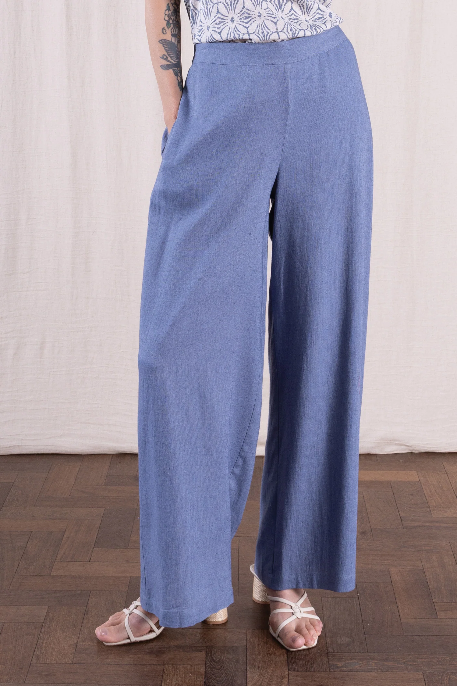 SS26 Linen Blend Wide Leg Trouser - Cornflower