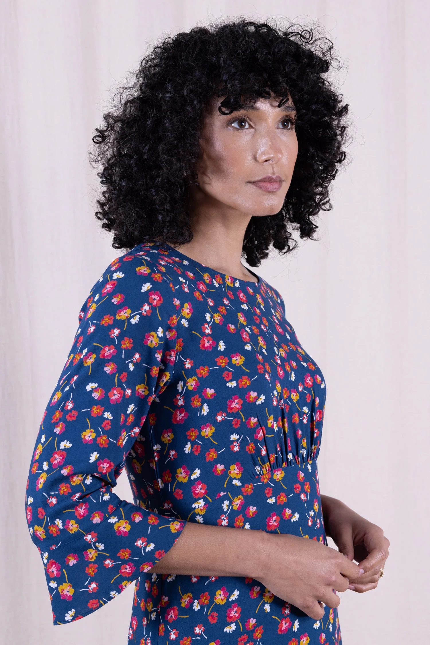 SS26 Viscose Fluted Sleeve Midi Tea Dress - Oxford - Image 3