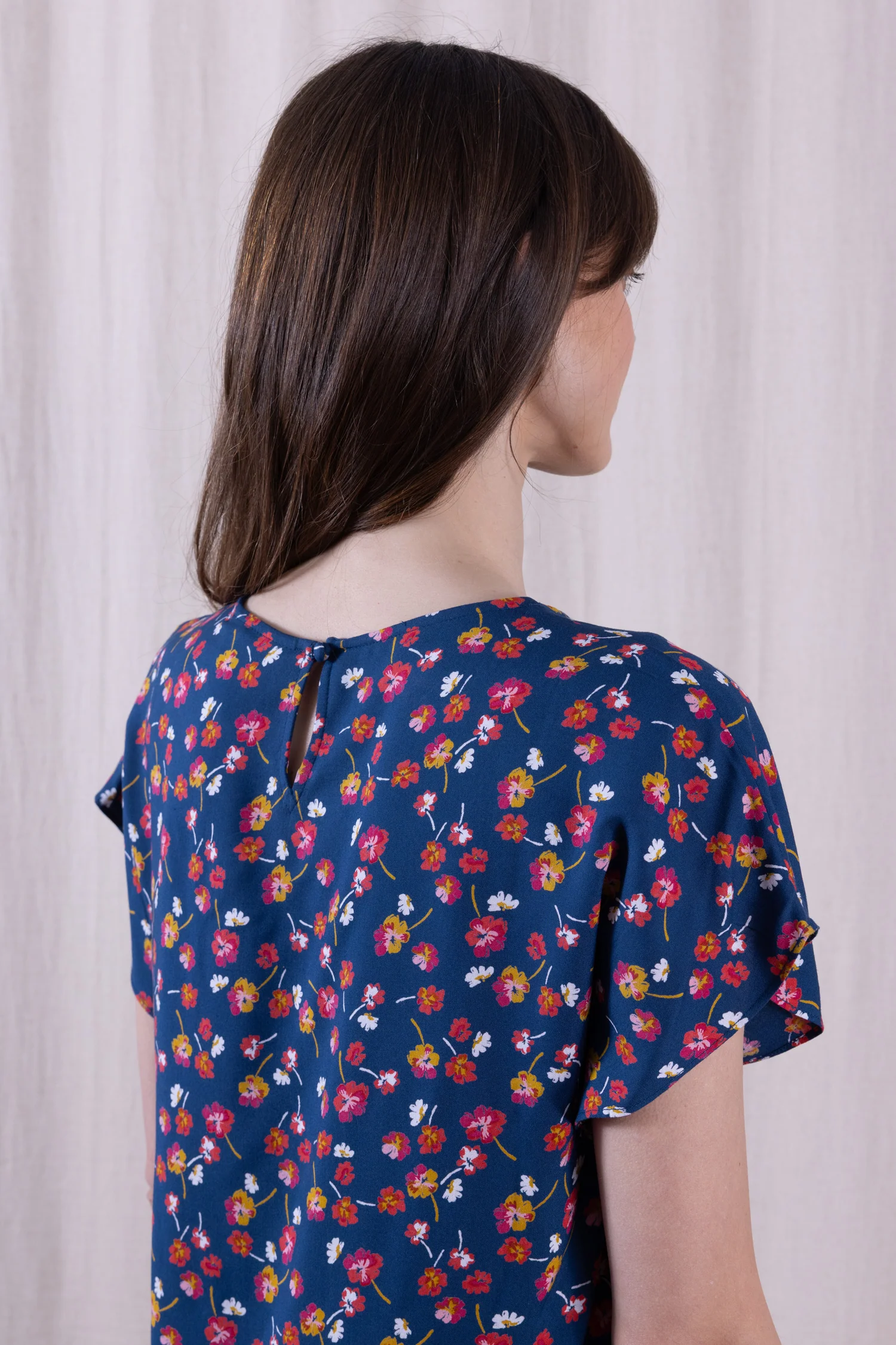 SS26 Viscose Flutter Sleeve Top - Oxford - Image 3