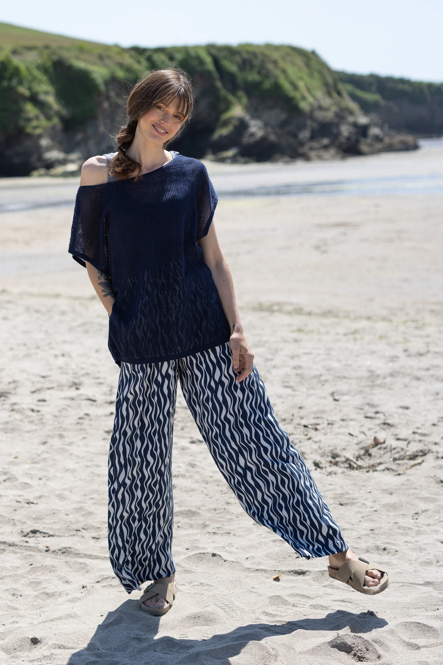 SS26 Wide Leg Trouser - Navy - Image 6