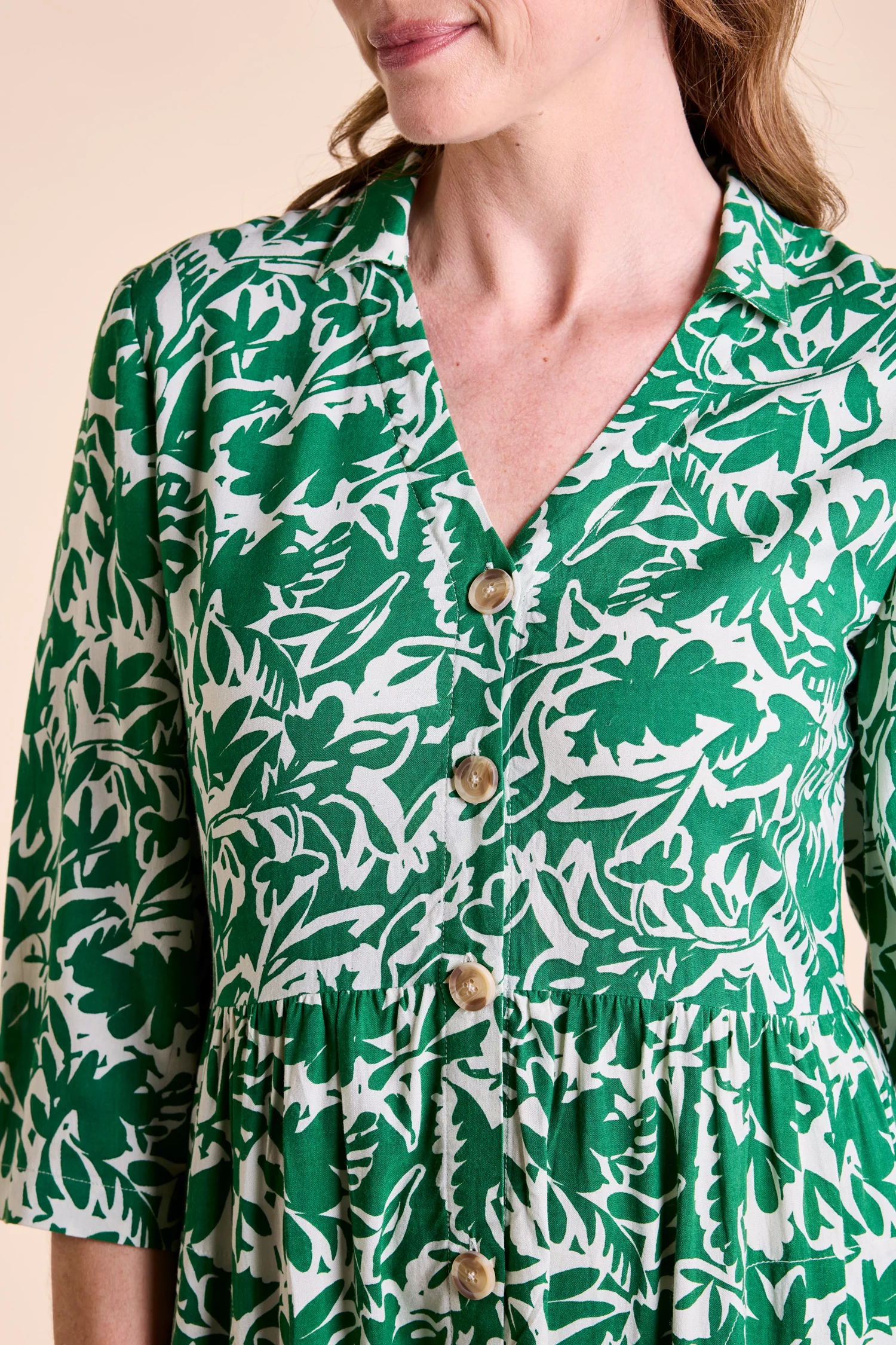 SS25 Tiered Midi Shirtdress - Leaf - Image 3