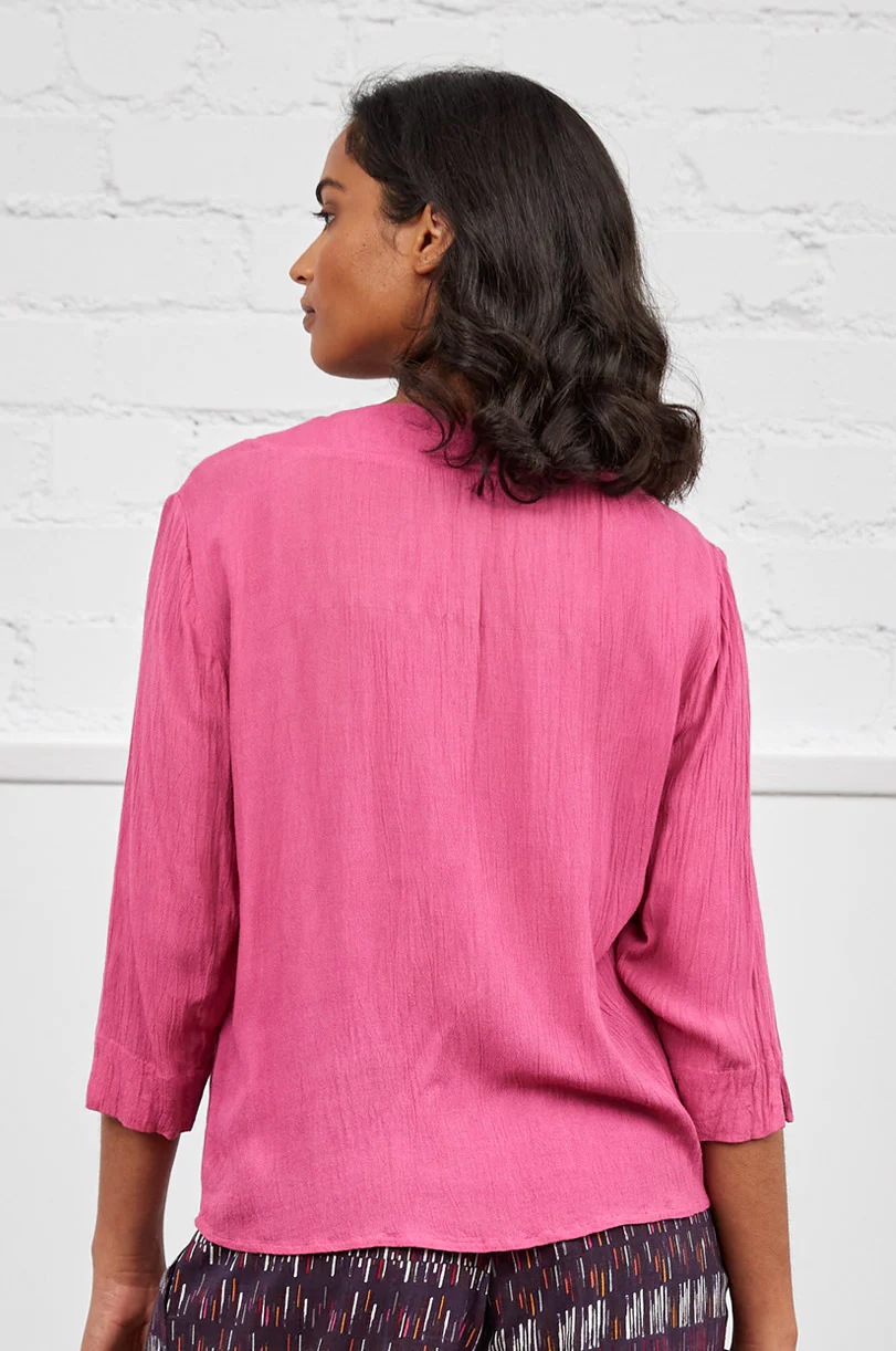 Crinkle Viscose Plain Three Quarter Sleeve Top - Image 4