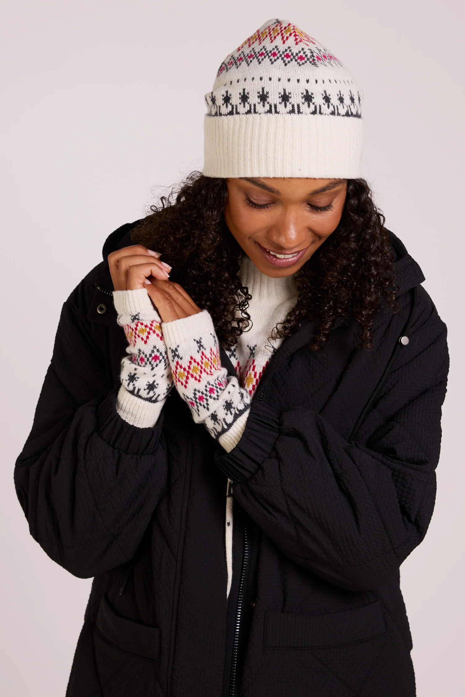 Recycled Knitted Gloves - Image 7